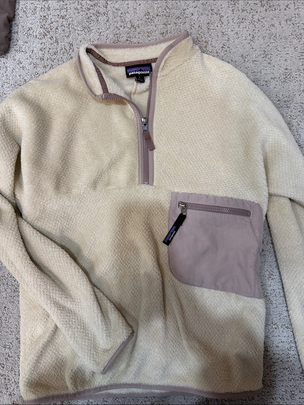 Patagonia Cream Quarter-Zip Fleece with Taupe Pocket Trim